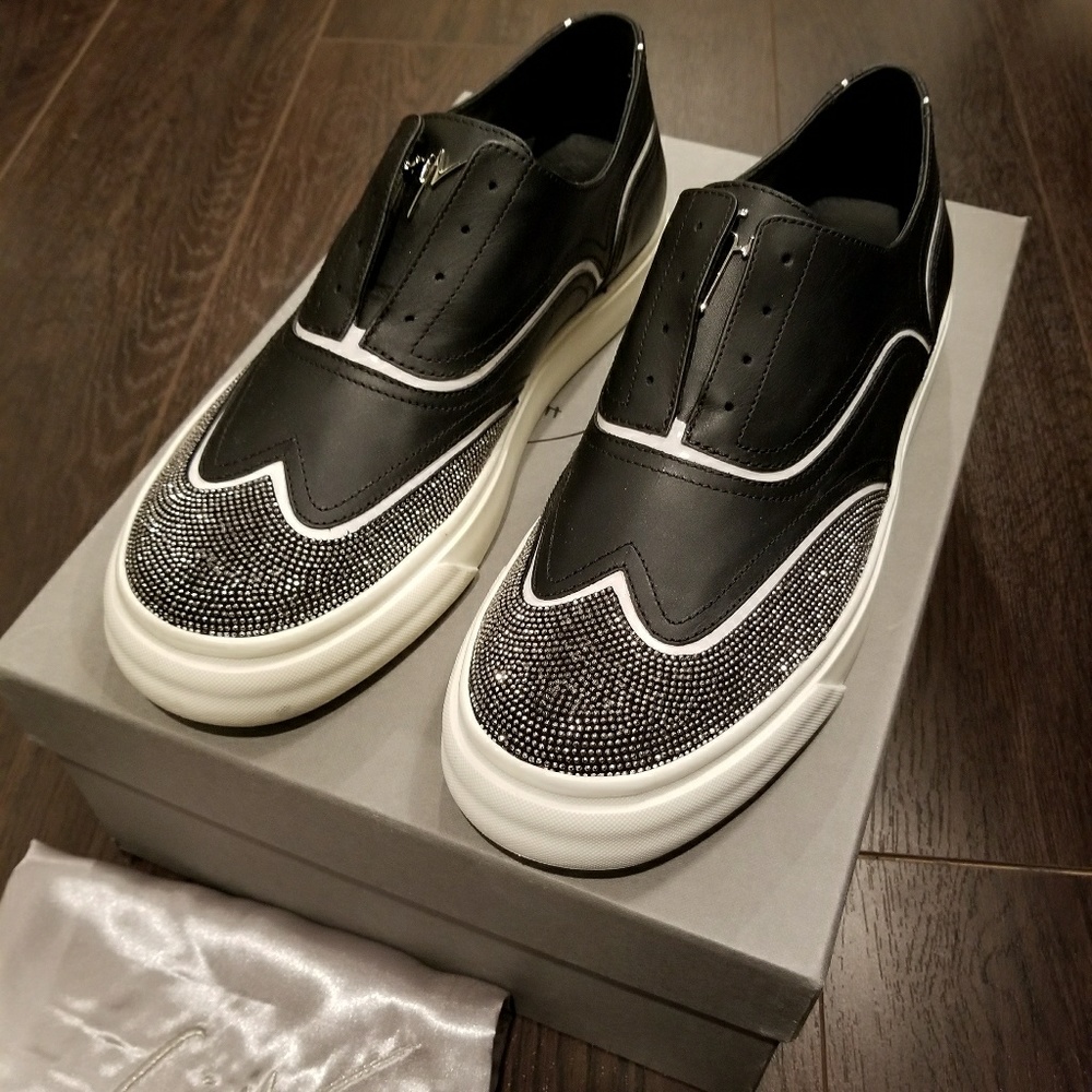 Giuseppe Zanotti Wingtop Sneaker Studs US 8.5